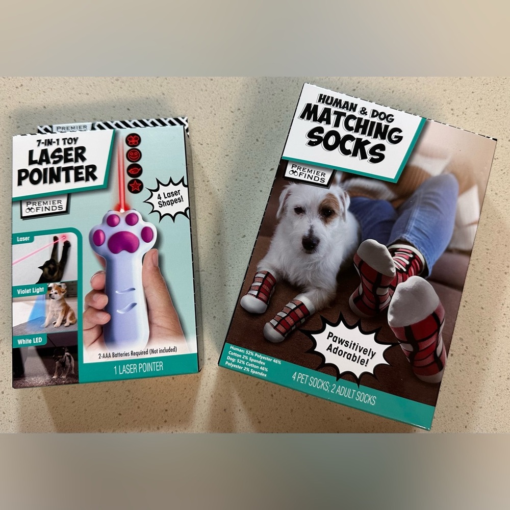 Premier Pet Laser Pointer for Dog/Cat & Human & Dog Matching Socks  Set of 2 NWT